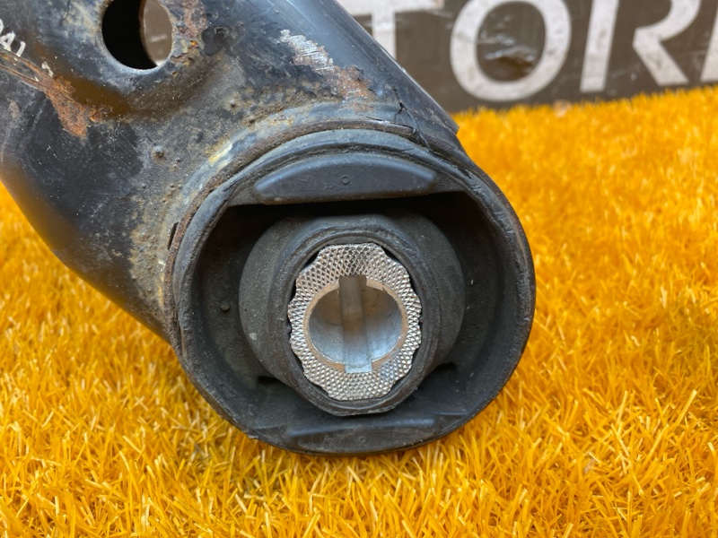 Балка поперечная (подрамник), 2000 рублей, Красноярск