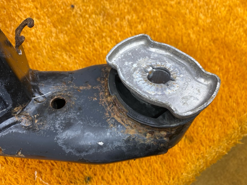 Балка поперечная (подрамник), 2000 рублей, Красноярск