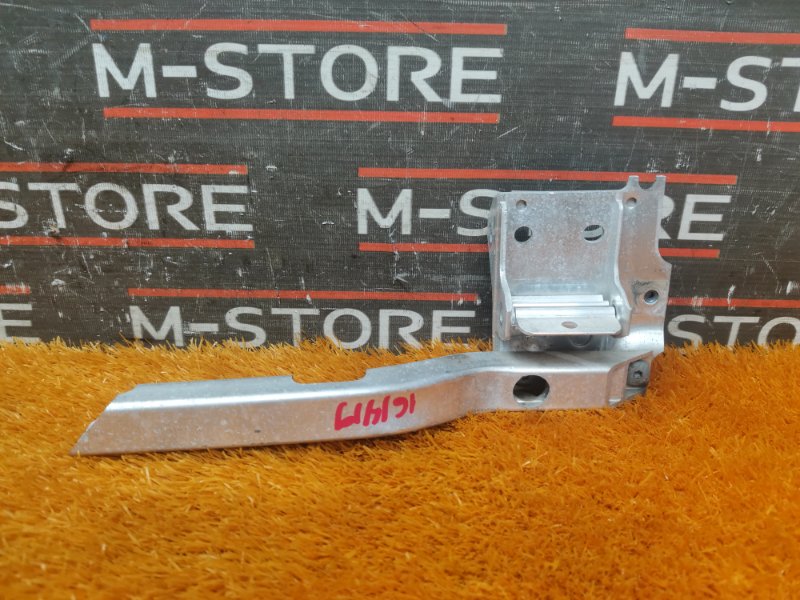 Кронштейн радиатора, 1100 рублей, Красноярск