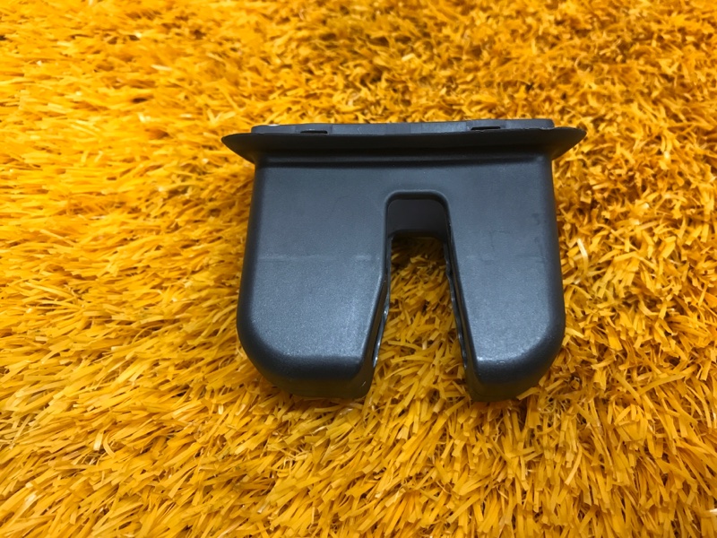 Накладка замка багажника, 210 рублей, Красноярск