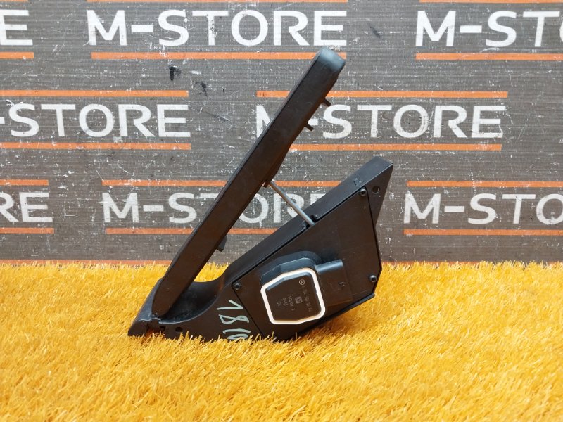 педаль газа, 1000 рублей, Красноярск