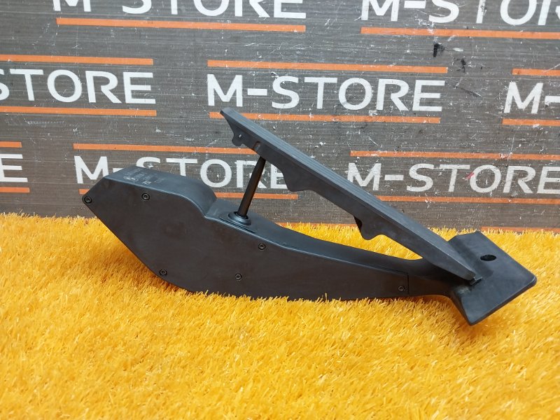 педаль газа, 500 рублей, Красноярск