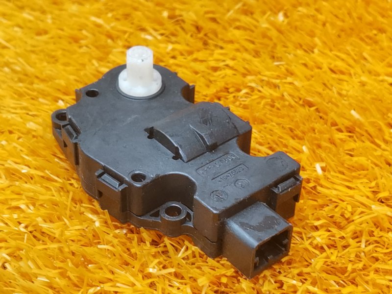 привод заслонки отопителя, 100 рублей, Красноярск