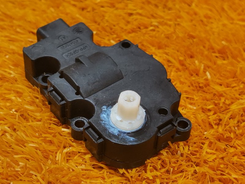 привод заслонки отопителя, 100 рублей, Красноярск