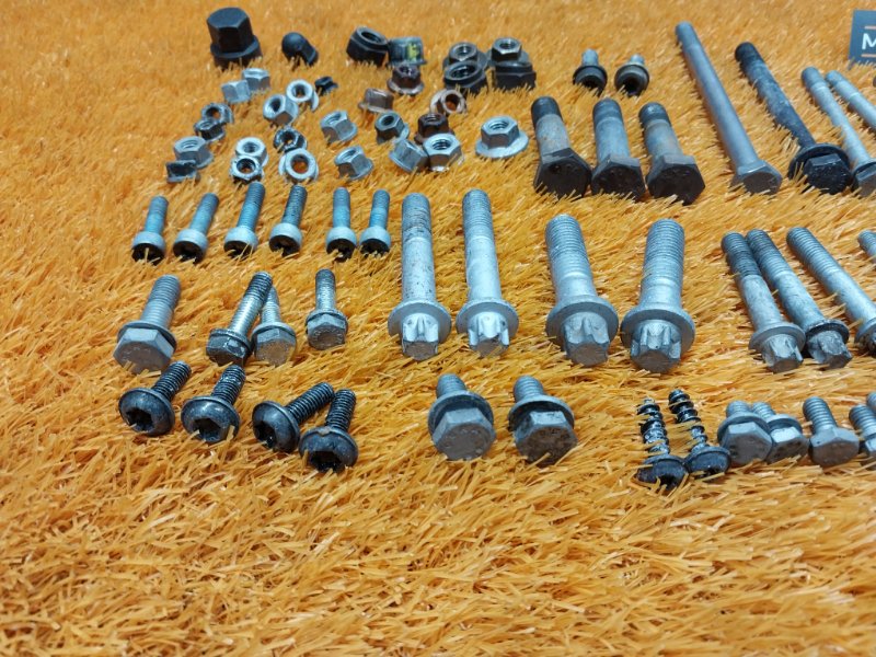 Болты и гайки ДВС, 870 рублей, Красноярск