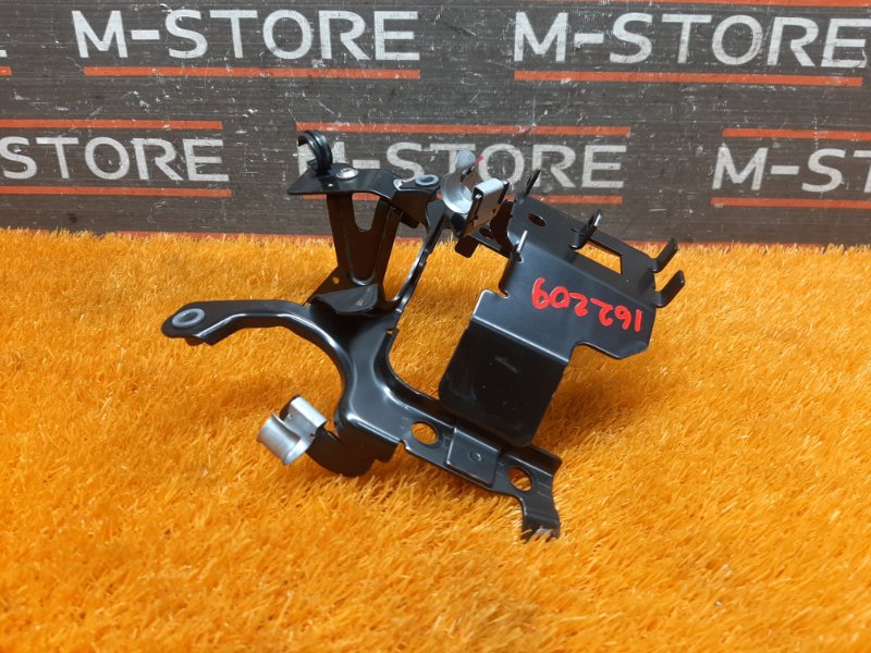 Кронштейн расширительного бачка, 340 рублей, Красноярск