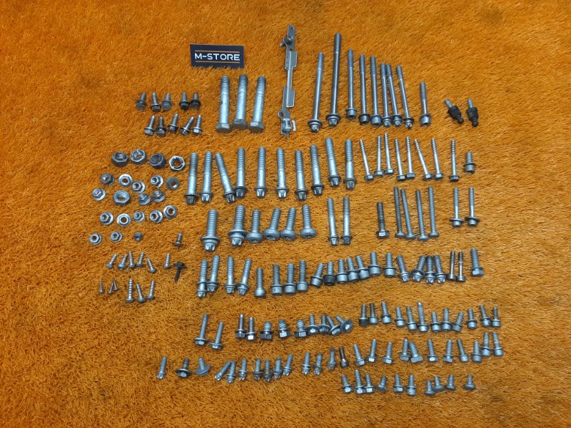 Болты и гайки ДВС, 930 рублей, Красноярск