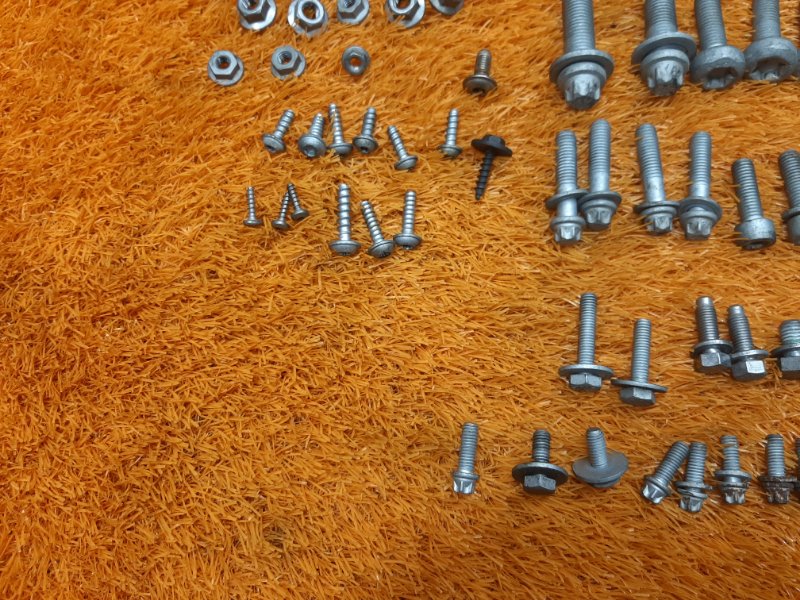 Болты и гайки ДВС, 930 рублей, Красноярск