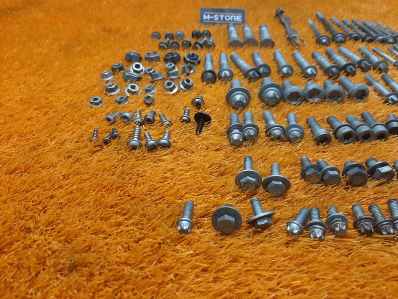 Болты и гайки ДВС, 930 рублей, Красноярск