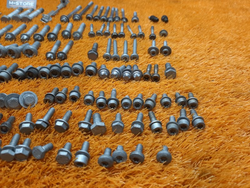 Болты и гайки ДВС, 930 рублей, Красноярск