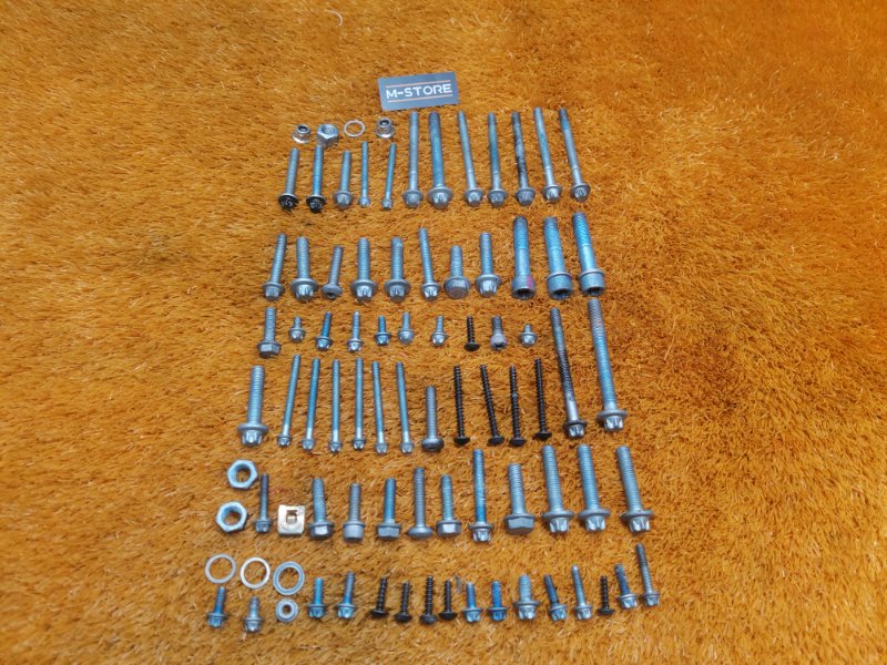 Болты и гайки ДВС, 810 рублей, Красноярск