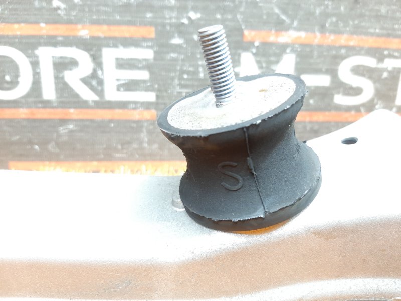 Кронштейн КПП, 1000 рублей, Красноярск