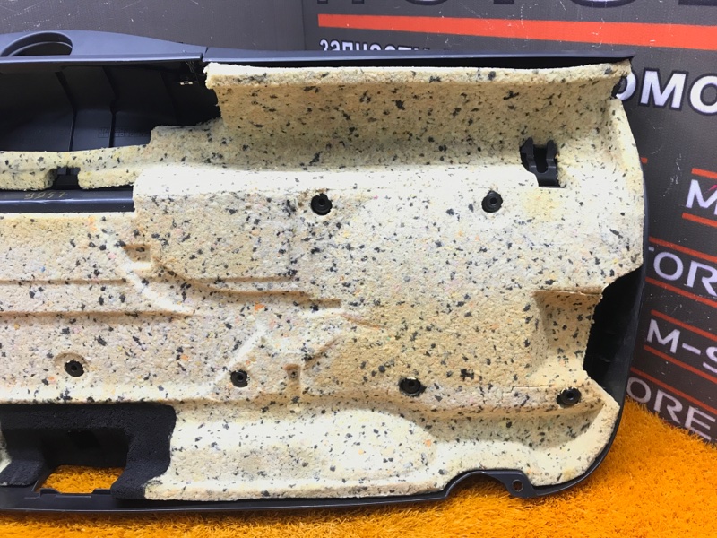 обшивка двери багажника, 790 рублей, Красноярск