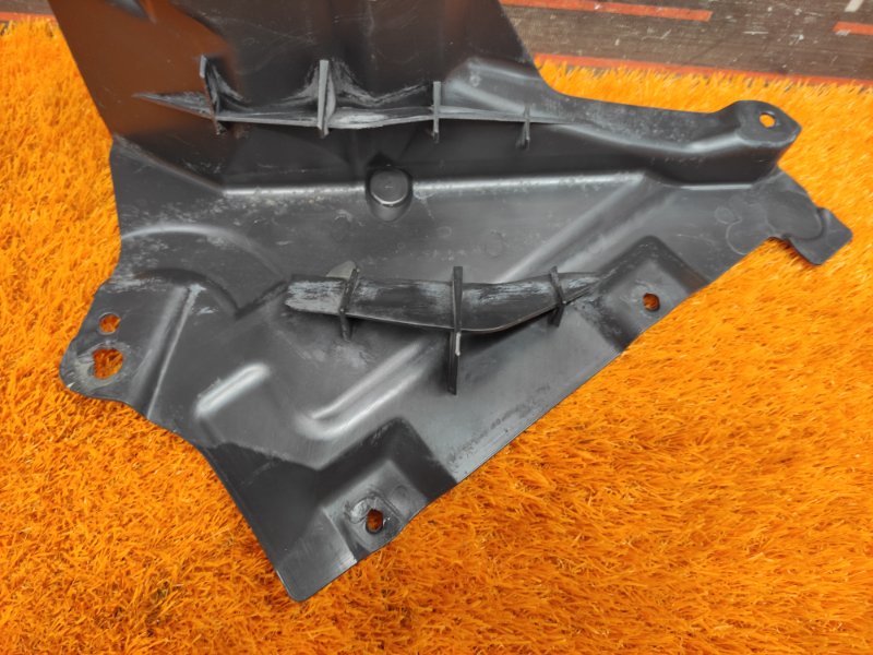 подкрылок, 390 рублей, Красноярск