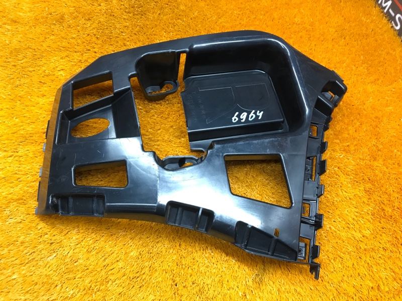 крепление бампера, 930 рублей, Красноярск