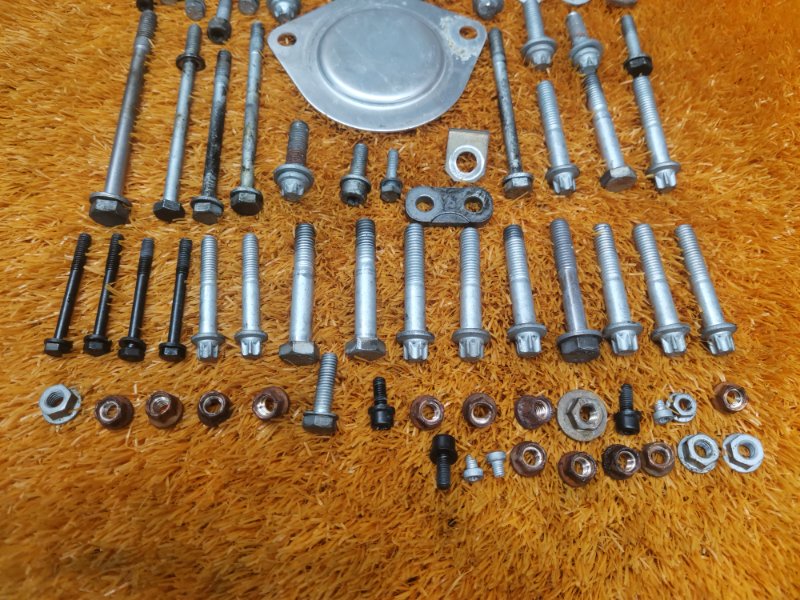 Болты и гайки ДВС, 810 рублей, Красноярск