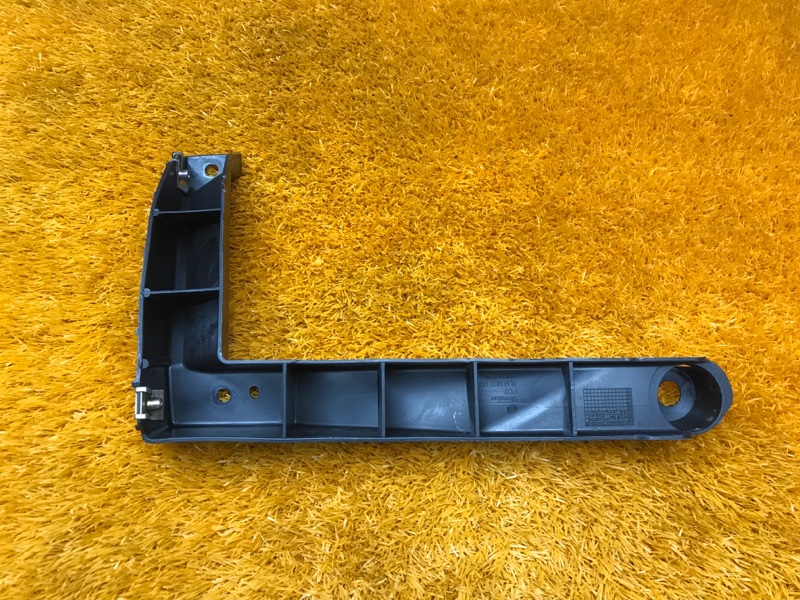 крепление бампера, 200 рублей, Красноярск