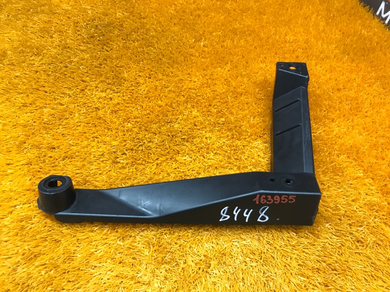 крепление бампера, 200 рублей, Красноярск