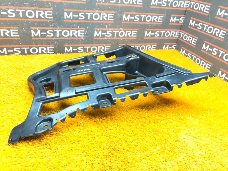 крепление бампера, 500 рублей, Красноярск