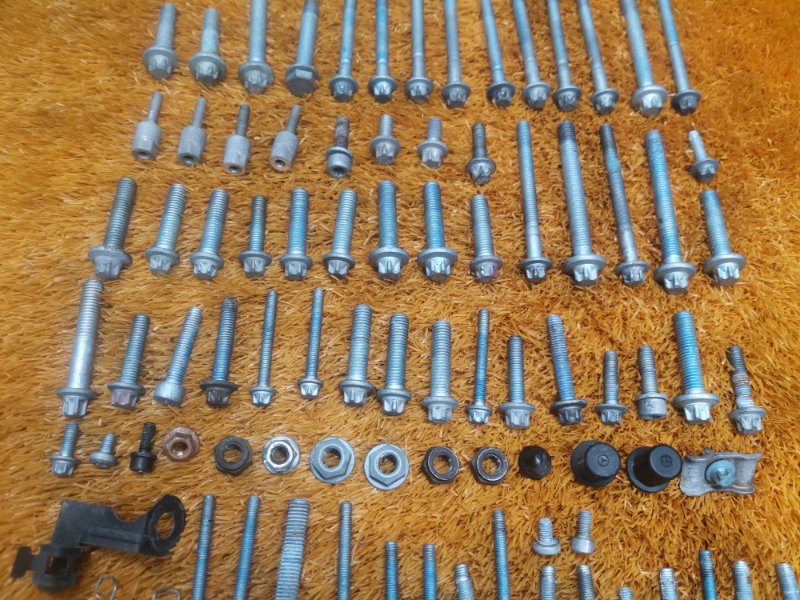 Болты и гайки ДВС, 930 рублей, Красноярск