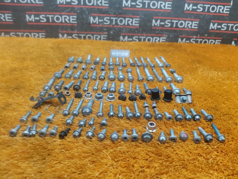 Болты и гайки ДВС, 930 рублей, Красноярск