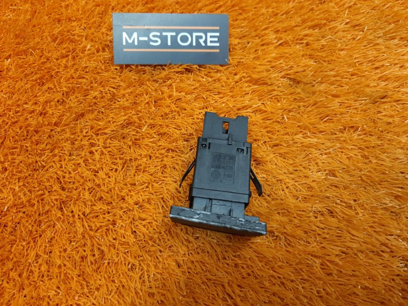 Кнопка включения парктроников, 200 рублей, Красноярск