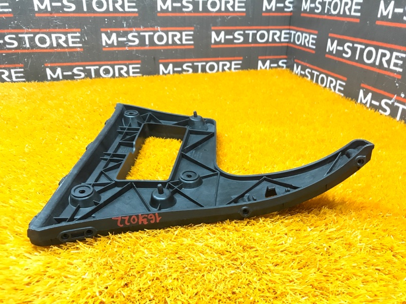 крепление бампера, 500 рублей, Красноярск