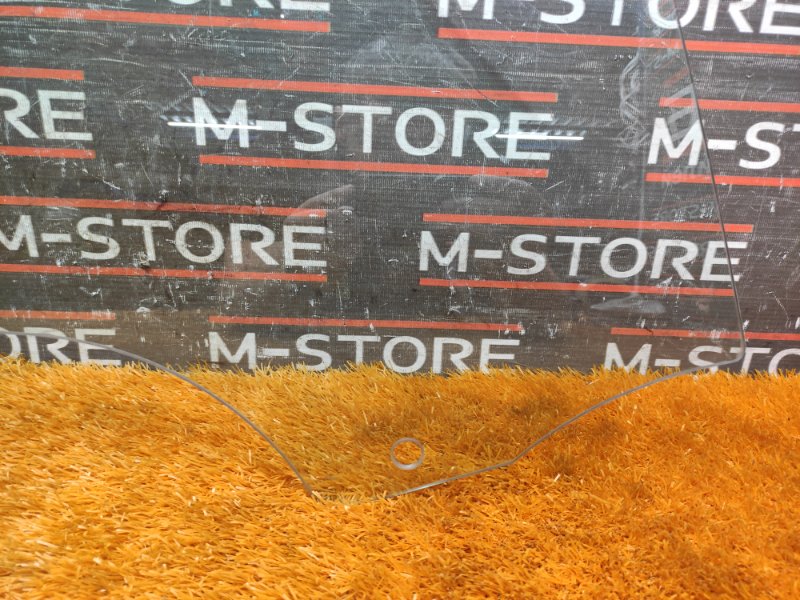 Стекло боковое, 1800 рублей, Красноярск