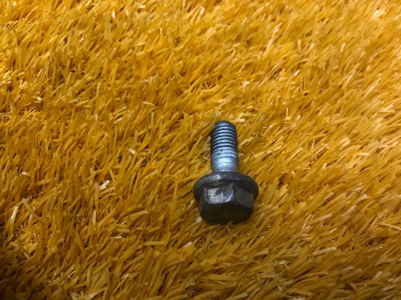 Болт суппорта, 50 рублей, Красноярск