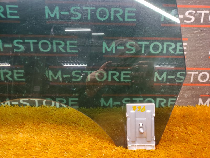 Стекло боковое, 980 рублей, Красноярск