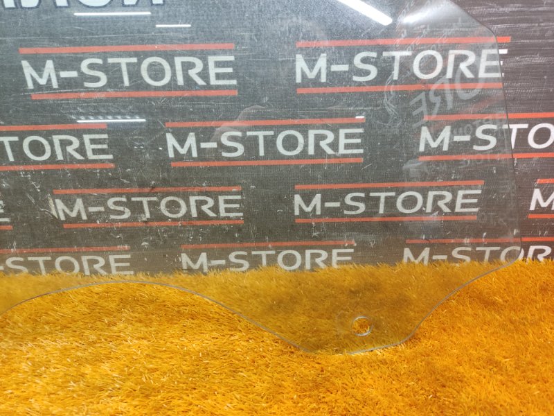 Стекло боковое, 860 рублей, Красноярск