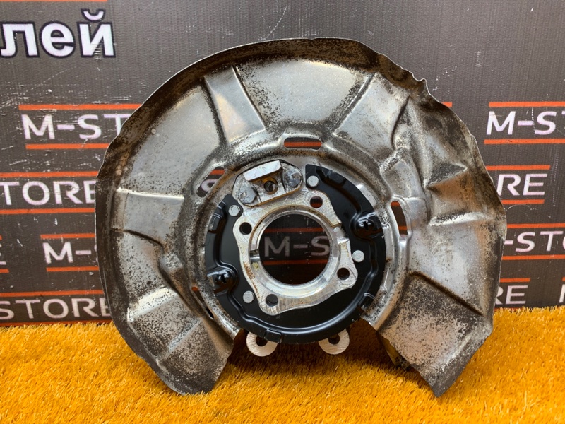 кулак поворотный, 2000 рублей, Красноярск