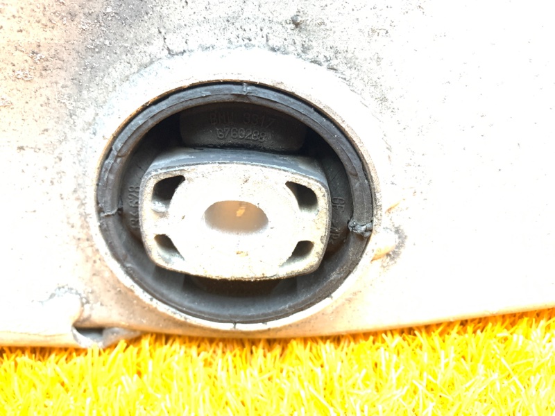 Балка поперечная (подрамник), 1690 рублей, Красноярск