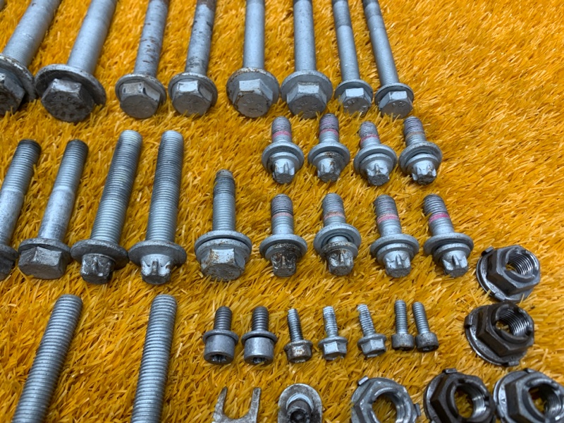 Болты и гайки задней подвески, 630 рублей, Красноярск