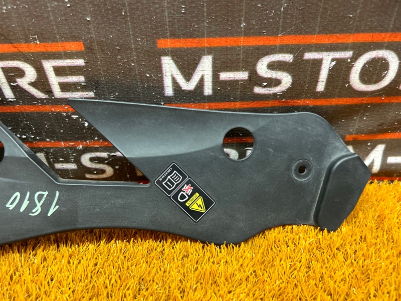 Накладка замка капота, 670 рублей, Красноярск