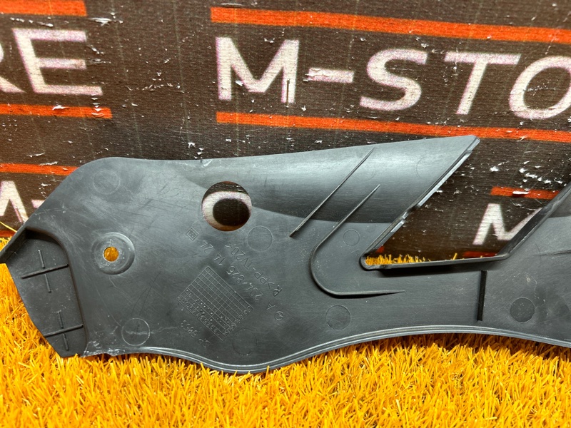 Накладка замка капота, 670 рублей, Красноярск