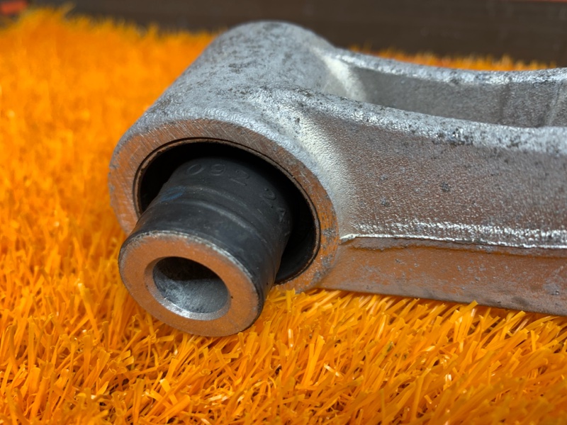 Рычаг подвески верхний, 500 рублей, Красноярск