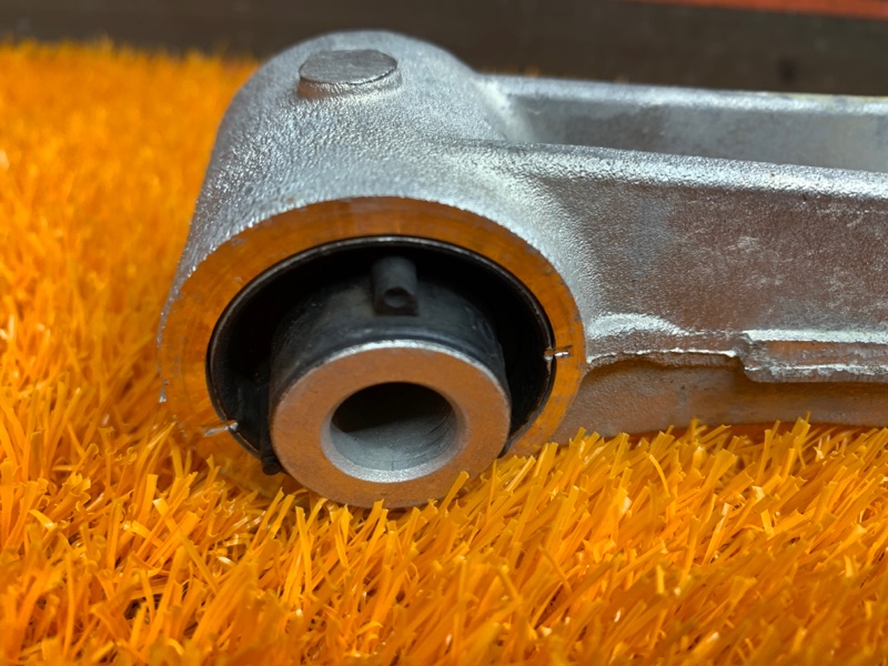 Рычаг подвески верхний, 500 рублей, Красноярск