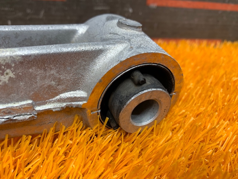 Рычаг подвески верхний, 500 рублей, Красноярск