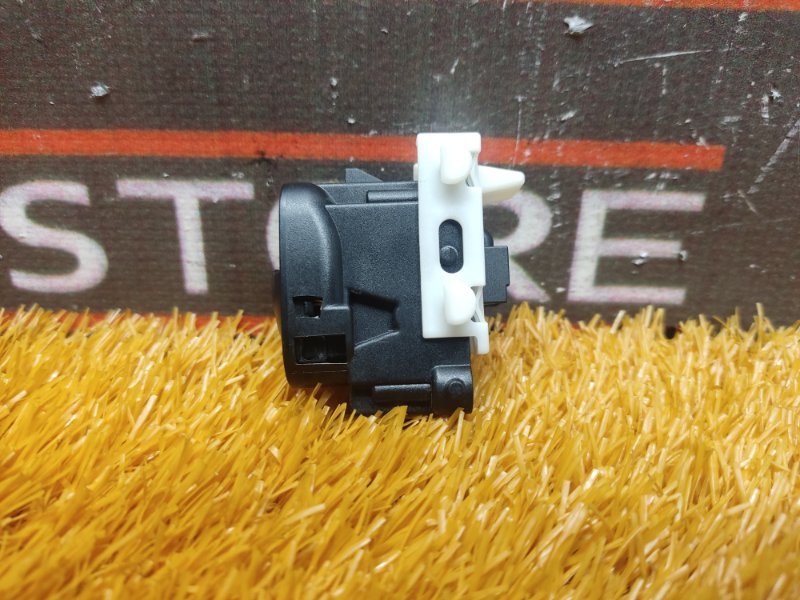 кнопка стеклоподъемника, 300 рублей, Красноярск