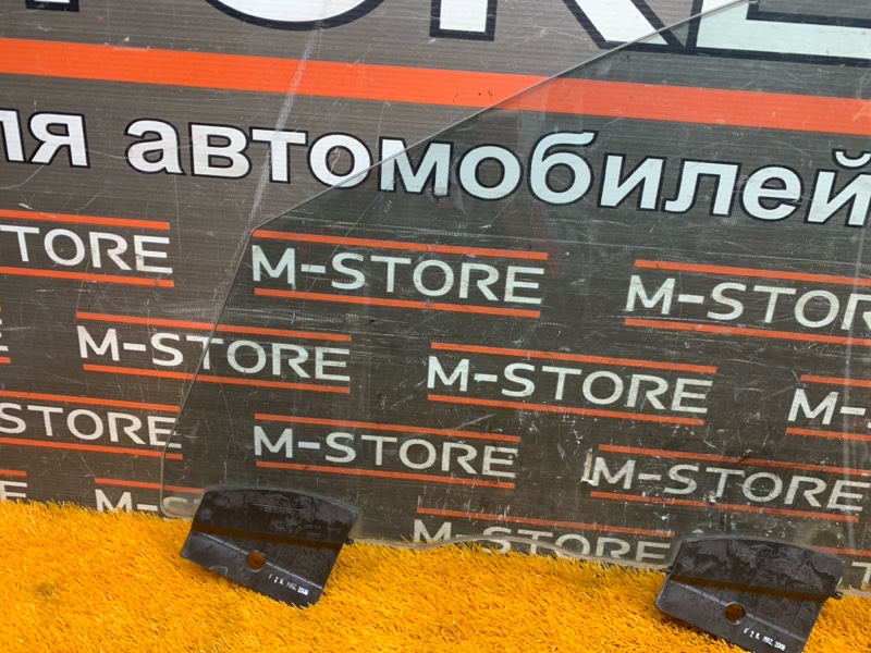 Стекло боковое, 2500 рублей, Красноярск