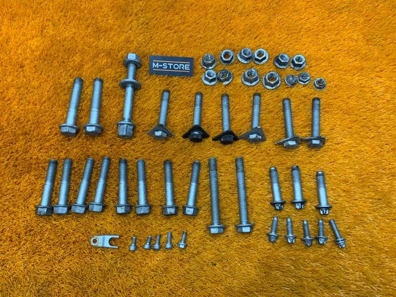 Болты и гайки задней подвески, 800 рублей, Красноярск