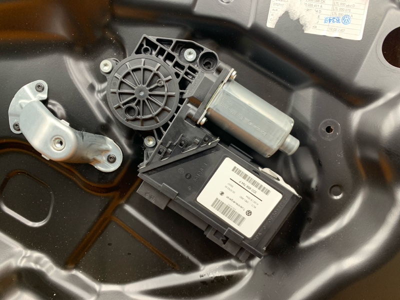 стеклоподъемник, 2000 рублей, Красноярск