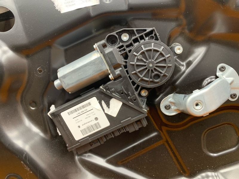 стеклоподъемник, 2000 рублей, Красноярск