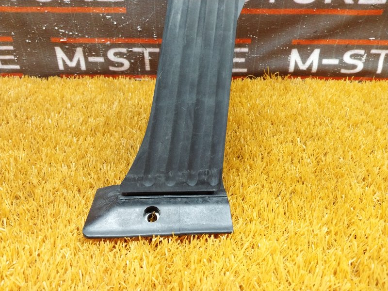 педаль газа, 500 рублей, Красноярск