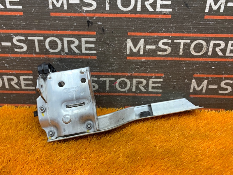 Кронштейн радиатора, 1410 рублей, Красноярск