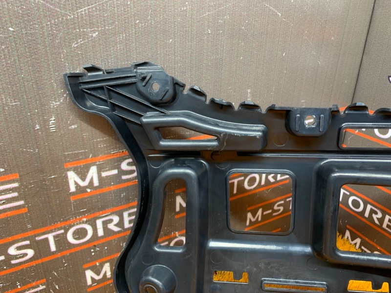 крепление бампера, 500 рублей, Красноярск