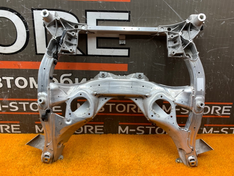 Балка поперечная (подрамник), 4210 рублей, Красноярск