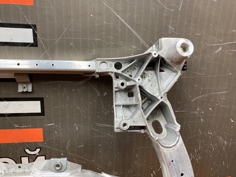 Балка поперечная (подрамник), 4210 рублей, Красноярск