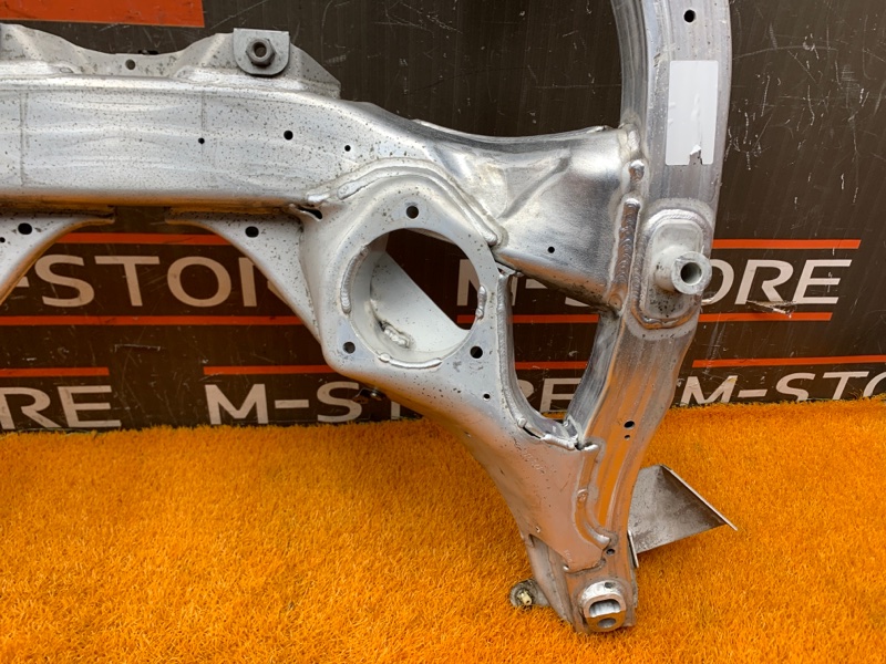 Балка поперечная (подрамник), 4210 рублей, Красноярск